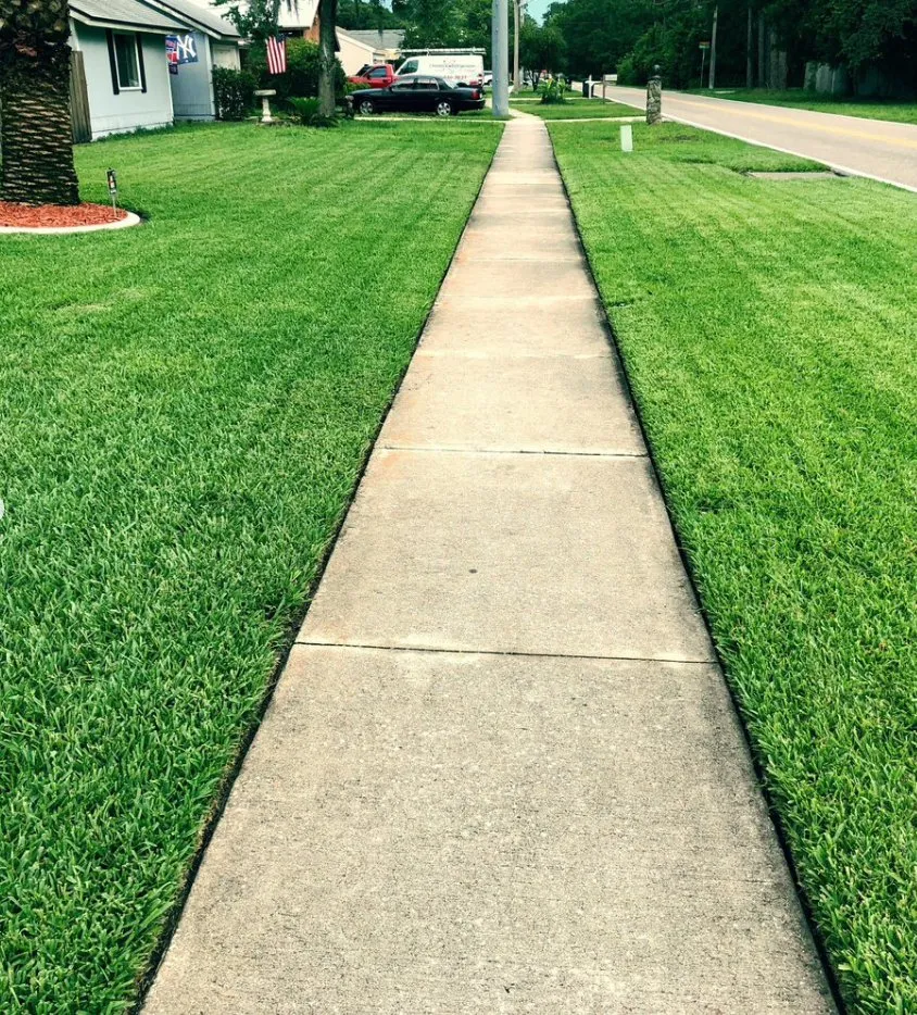Affordable yard cleanup service for homes in Plainfield, IL by Midnight Landscaping