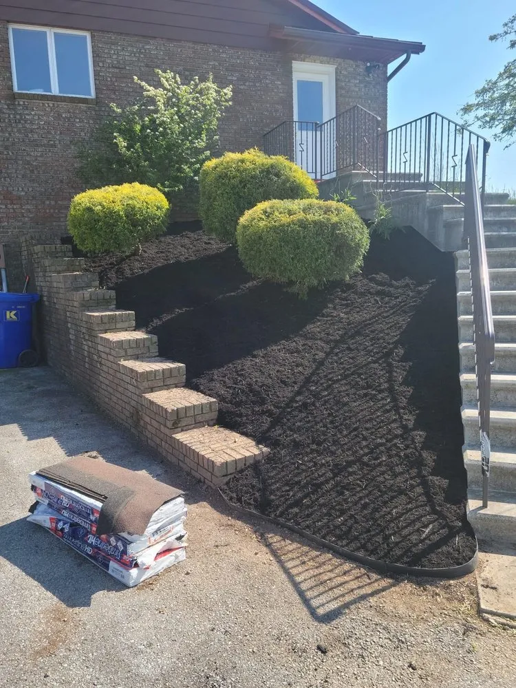 Reliable residential landscaping with custom design in Lebanon, PA by Midstate Pickers