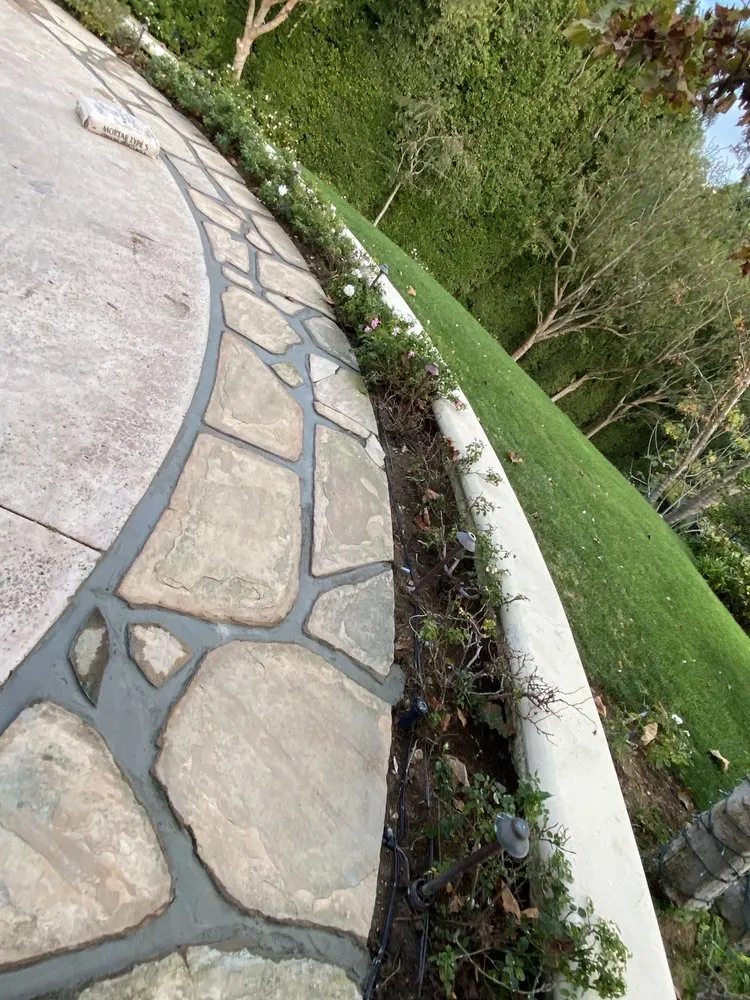 Top-rated garden landscaping for residential properties in Los Angeles, CA by Midtown Landscape