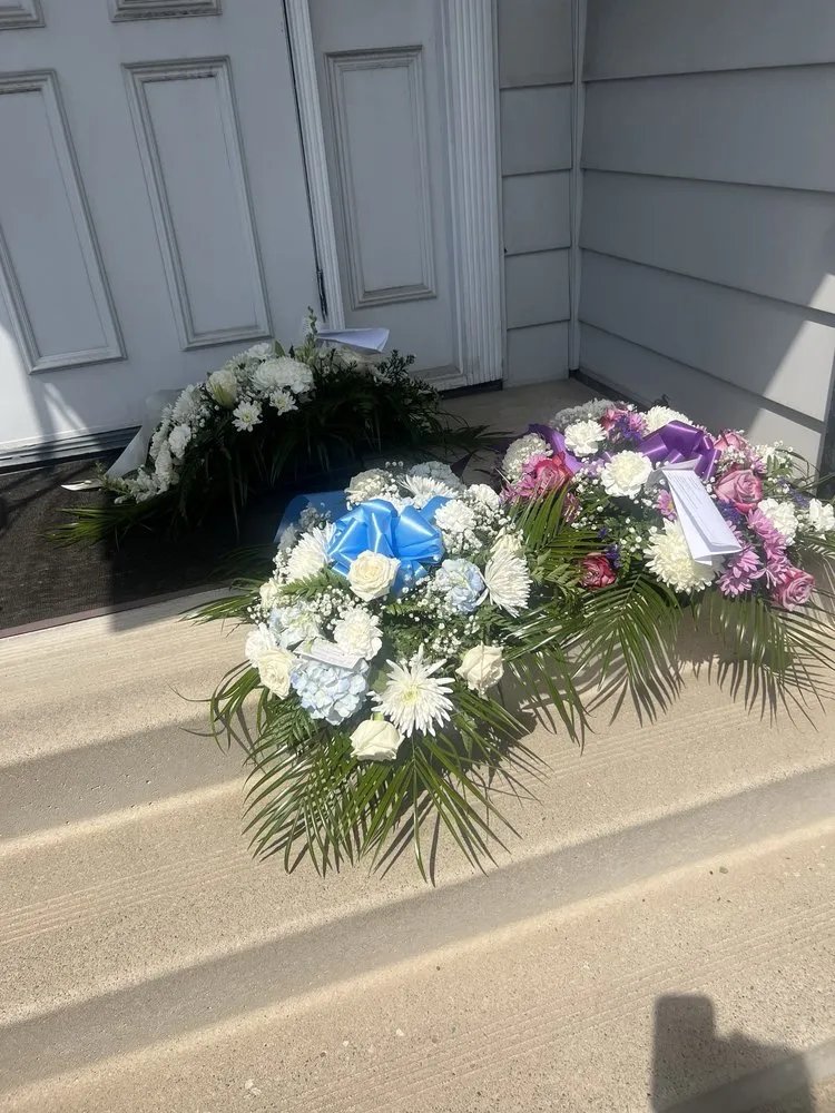 Custom garden landscaping for homes in Pittston, PA by Midway Garden Center & Landscaping