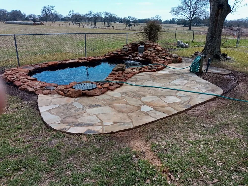 Custom landscaping services experts serving Columbus, TX - Midway Water Gardens