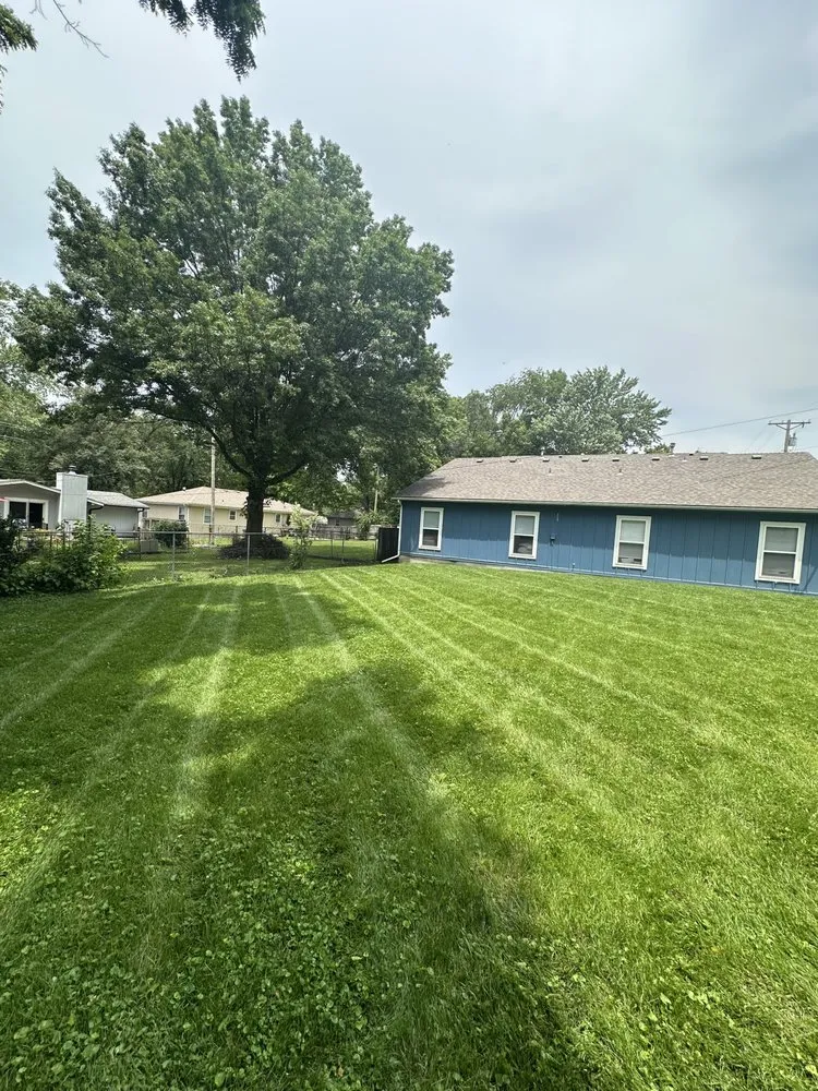 Trusted lawn mowing service for homes across Grain Valley, MO - Midwest Green Worx