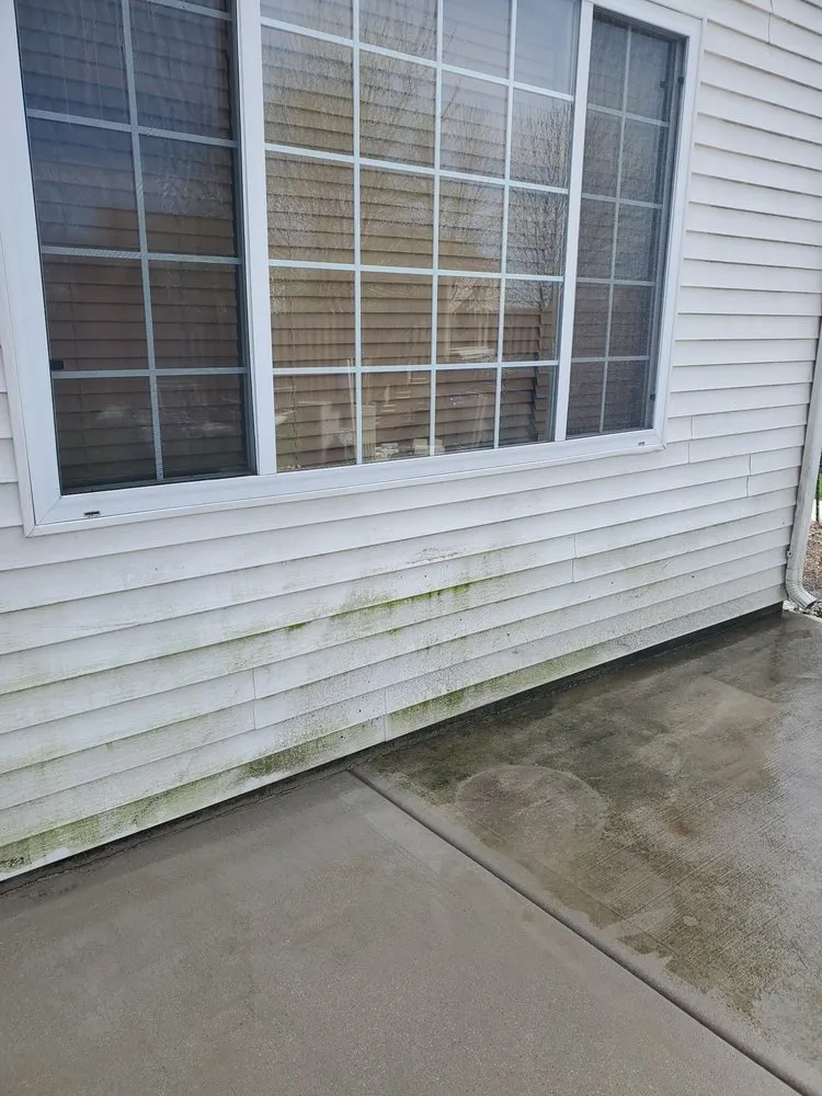 Top-rated residential landscaping in Shorewood, IL by Midwest Ground Effects