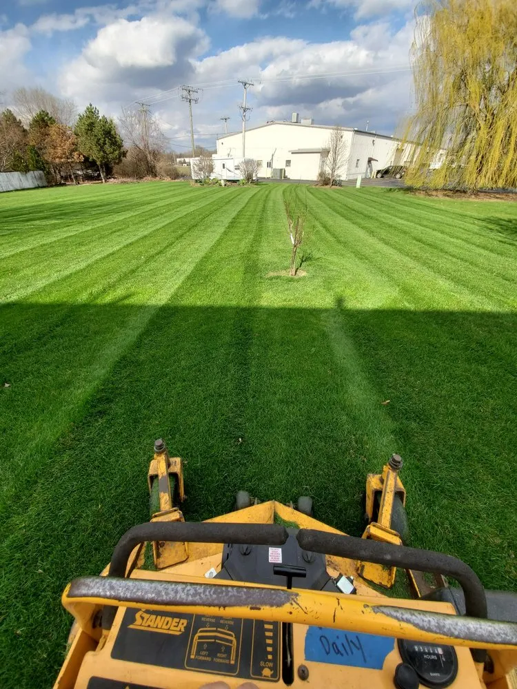 Top-rated landscape installation in Shorewood, IL by Midwest Ground Effects