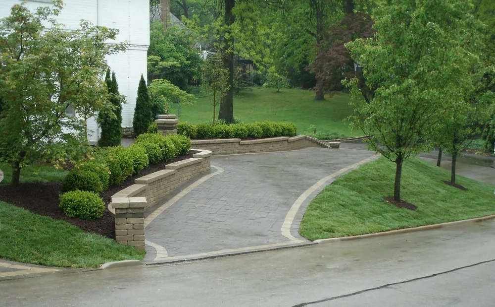 Reliable residential landscaping in Belleville, IL by Midwest Landscapes