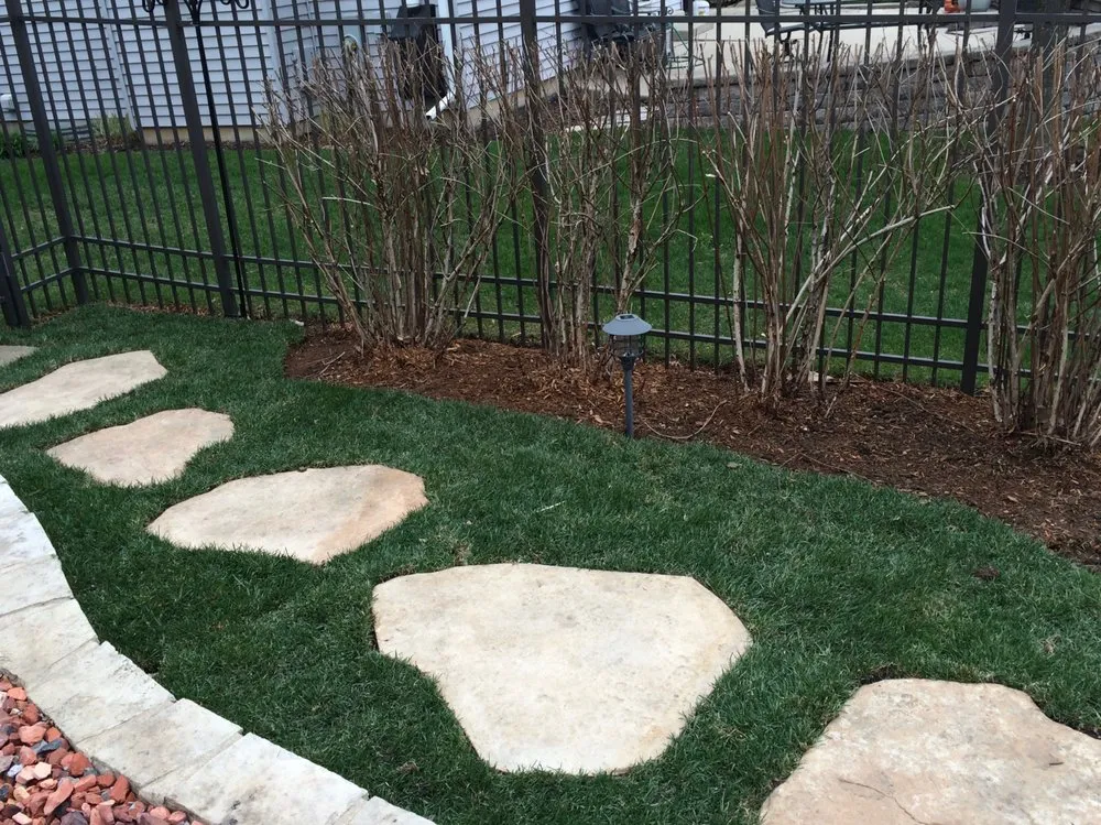 Top-rated residential landscaping experts serving Downers Grove, IL - Midwest Landscaping