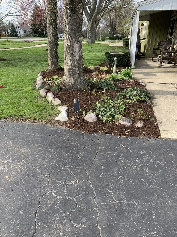 Trusted lawn care service experts serving Downers Grove, IL - Midwest Landscaping