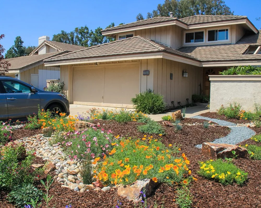Top-rated yard maintenance in Los Angeles, CA by Midwest Landscaping
