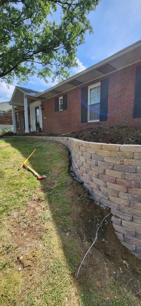 Affordable landscaping services in Cincinnati, OH by Midwest Mowing