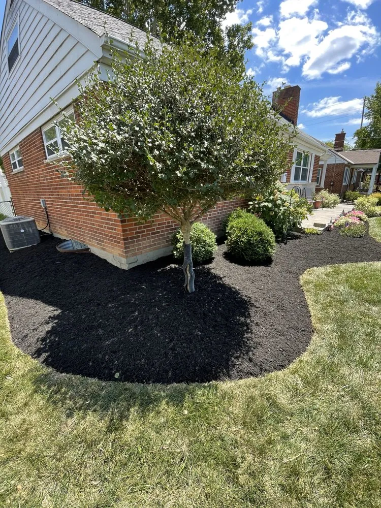 Reliable residential landscaping in Cincinnati, OH - Midwest Mowing