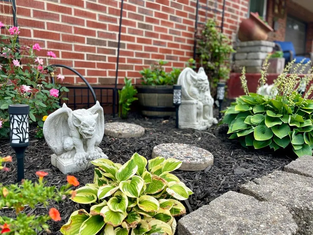 Local yard maintenance experts serving Cincinnati, OH - Midwest Mowing