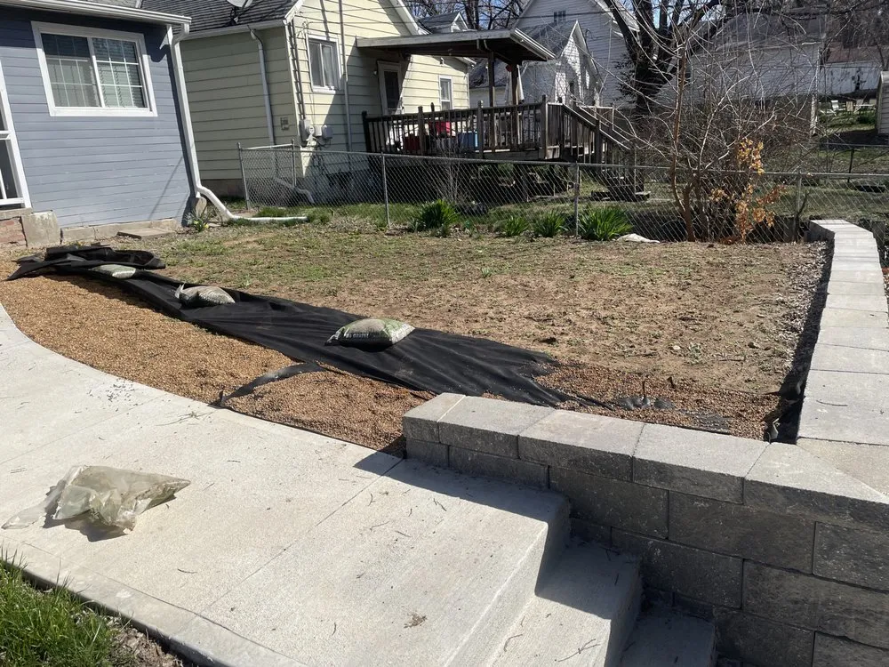 Affordable yard cleanup service in Atchison, KS - Midwest Mowing Company