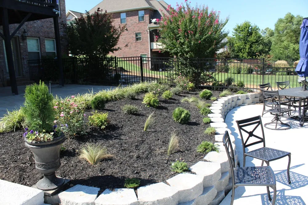 Top-rated landscaping services in Rogers, AR by Midwest Outdoor Concepts