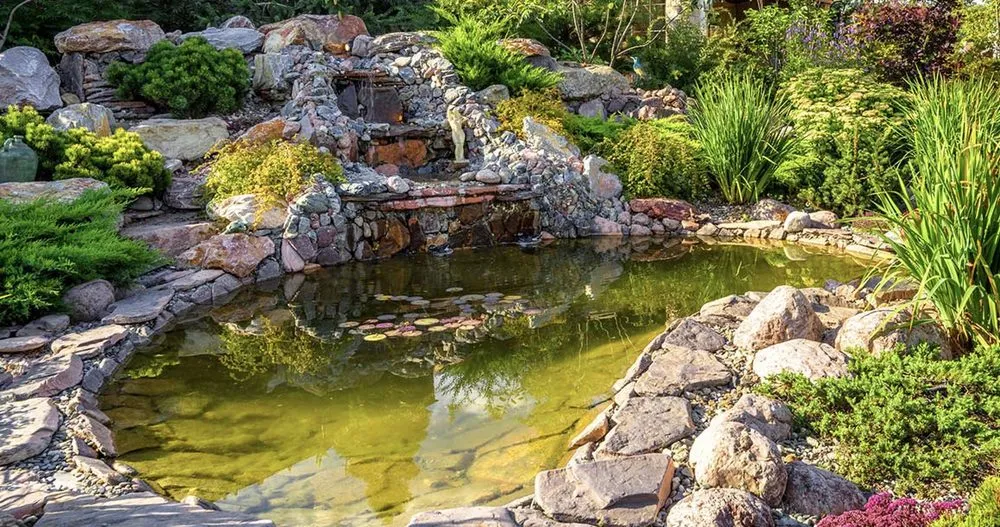 Affordable residential landscaping experts serving Lombard, IL - Midwest Pond Features