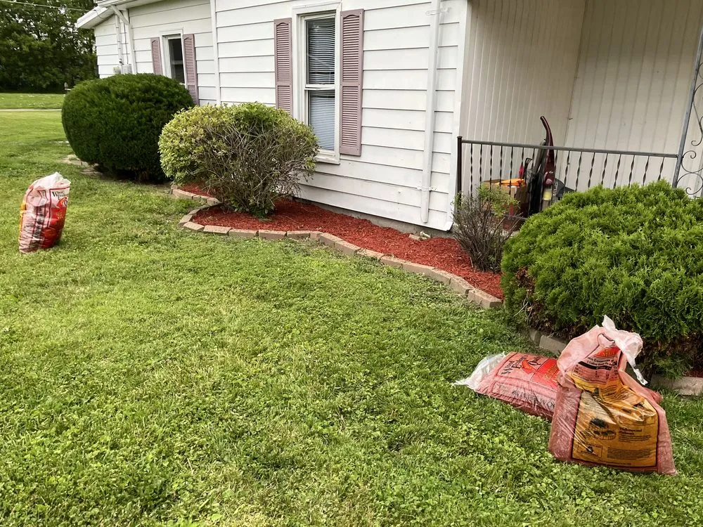 Custom landscaping services experts serving Kokomo, IN - Midwest Pro