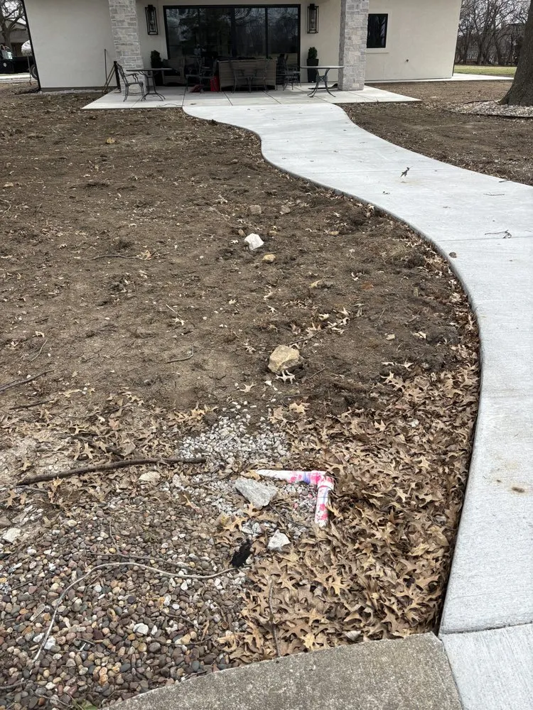 Trusted landscaping services in Kansas City, MO by Midwest Pros