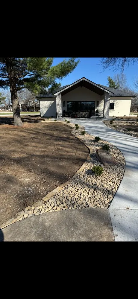 Top-rated landscaping services in Kansas City, MO by Midwest Pros