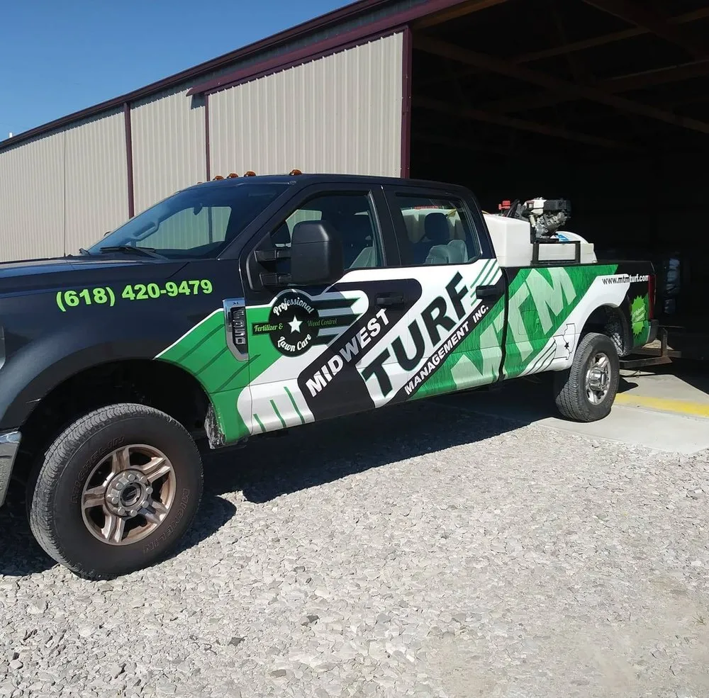 Affordable garden landscaping experts serving Edwardsville, IL - Midwest Turf Management