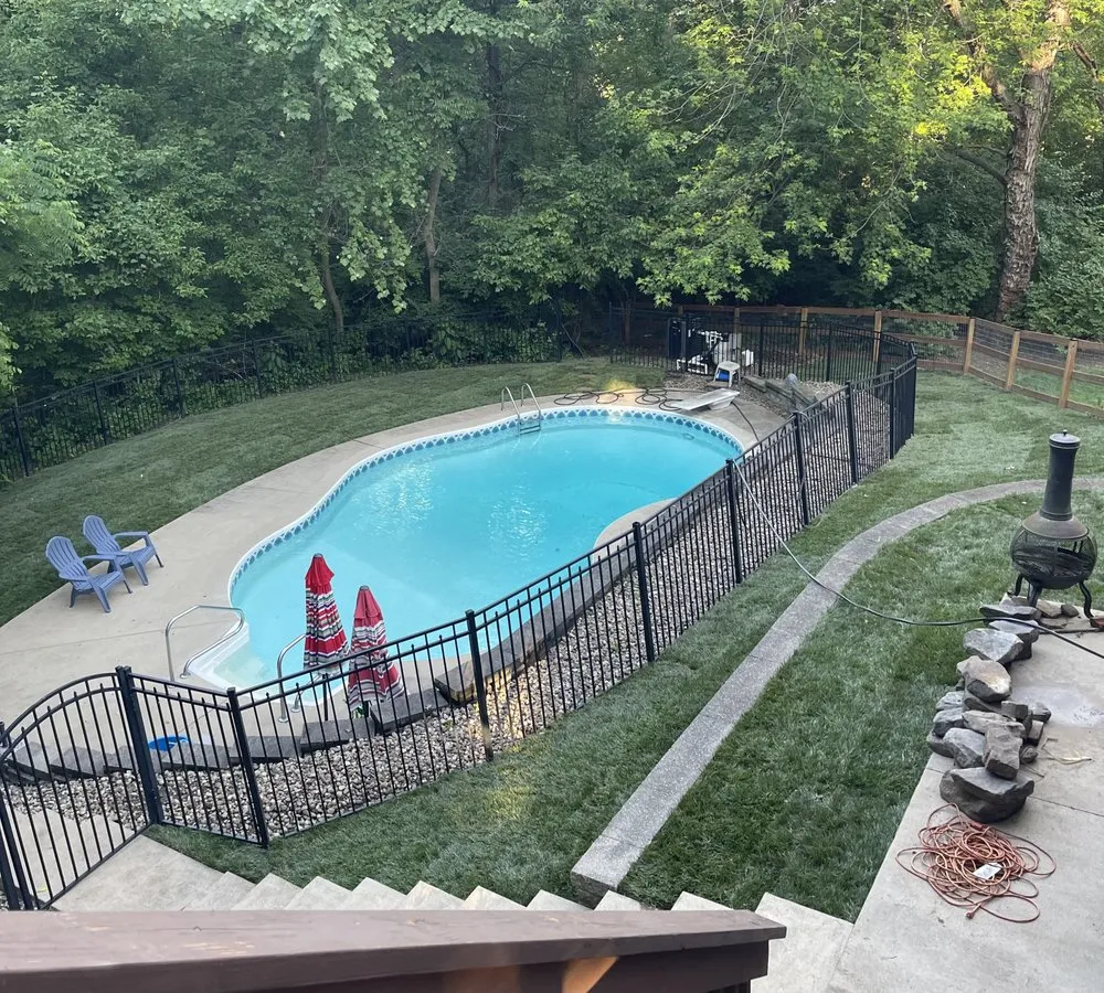 Reliable yard cleanup service experts serving Ofallon, MO - Midwest Turf