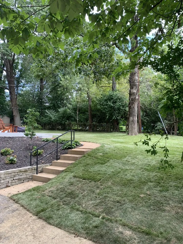 Custom yard maintenance experts serving Ofallon, MO - Midwest Turf