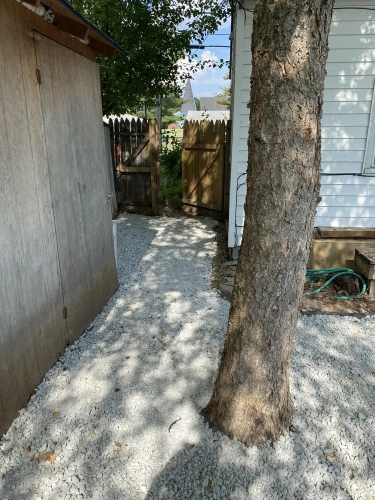 Expert lawn care service in East Alton, IL by Miggy’s Landscaping