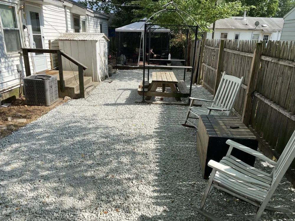 Expert garden landscaping in East Alton, IL by Miggy’s Landscaping