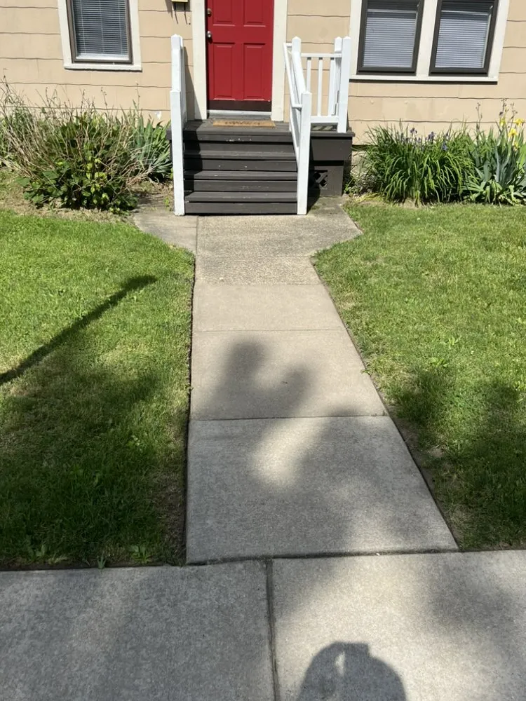 Reliable garden landscaping near you in Kalamazoo, MI by Miggy’s Machines