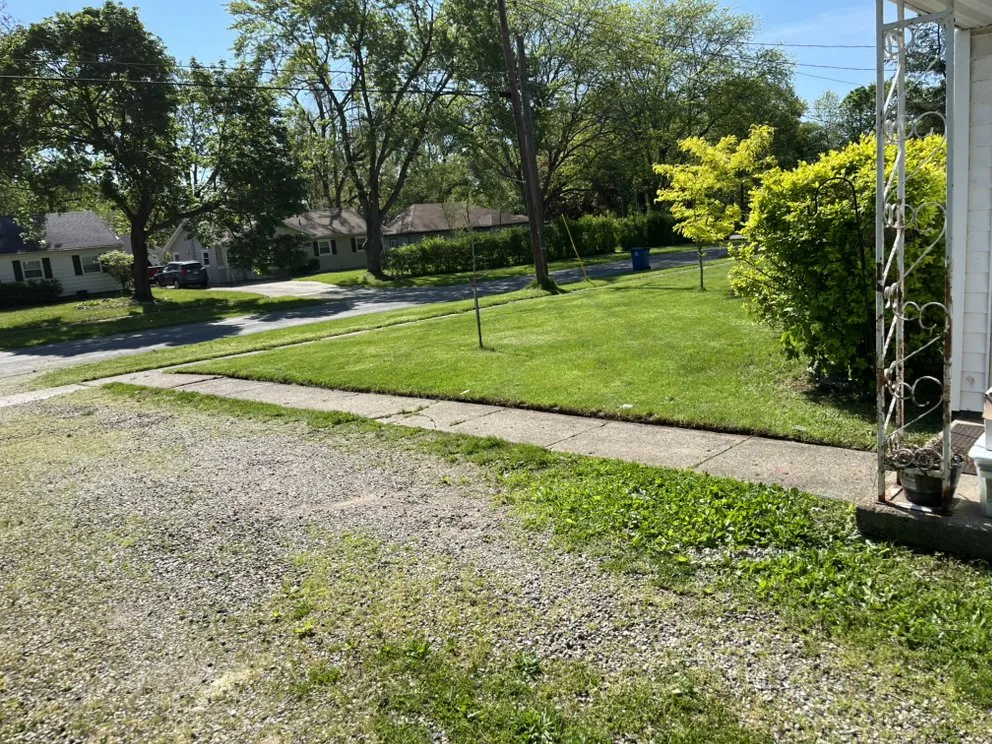 Local lawn care service near you across Kalamazoo, MI - Miggy’s Machines