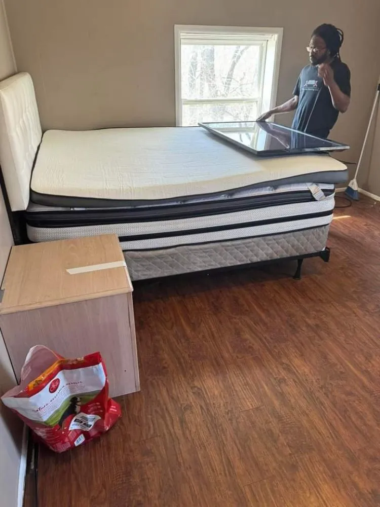 Trusted lawn mowing service experts serving Ford Heights, IL - Might Man