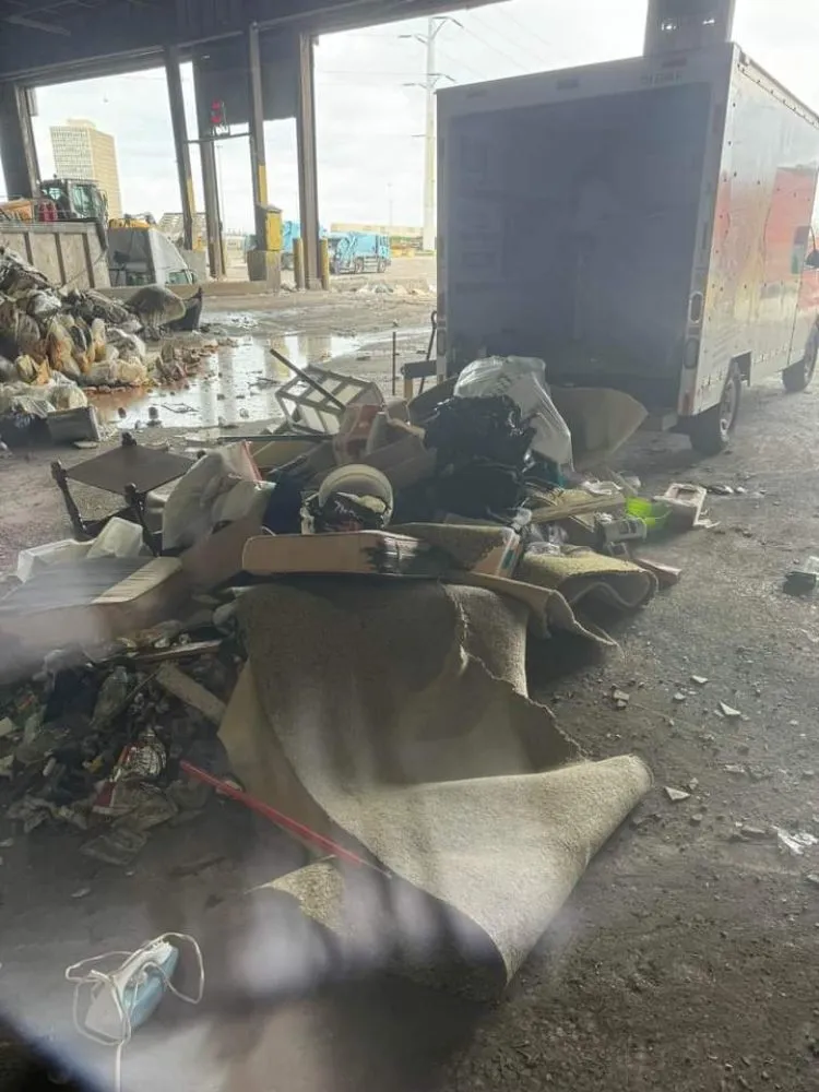 Professional yard maintenance for year-round maintenance across Ford Heights, IL - Might Man