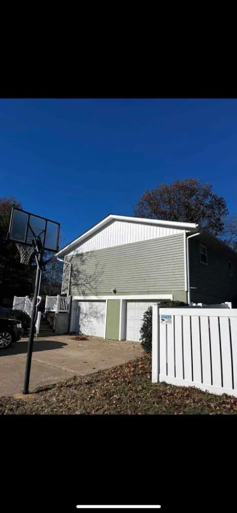 Custom landscape installation experts serving Litchfield, IL - Mighty Handz Does It All