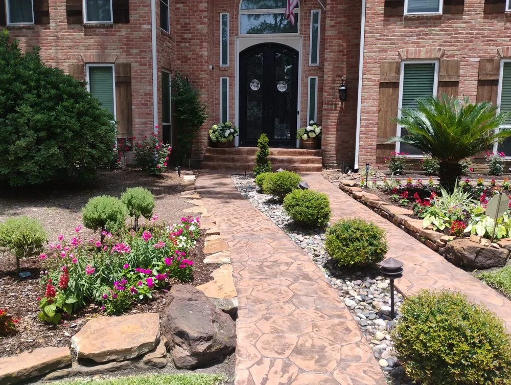 Expert garden landscaping in New Caney, TX - Migos Home Repair