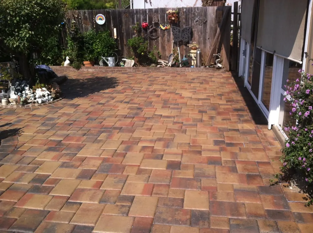 Expert garden landscaping in Redwood City, CA by Miguel Dorantes