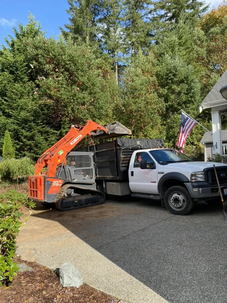 Reliable yard maintenance experts serving Bremerton, WA - Miguel Gaspar lawn care