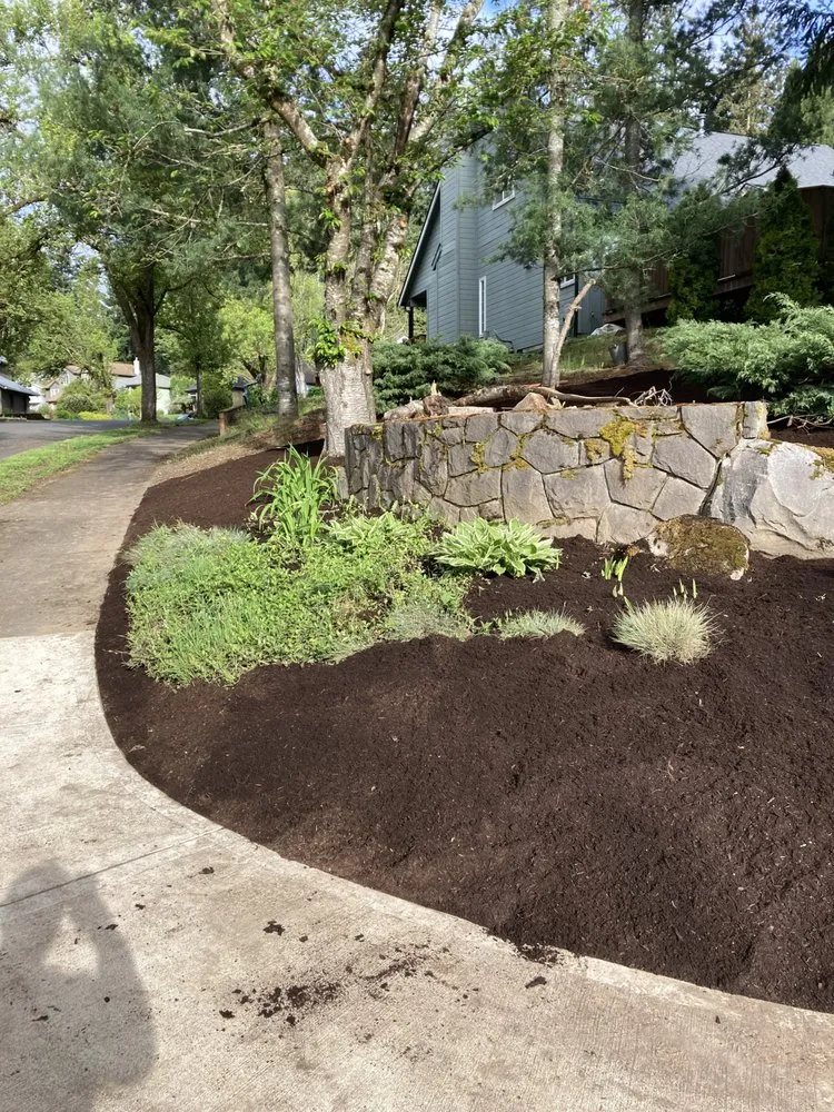 Top-rated outdoor landscaping experts serving Hillsboro, OR - Miguel Landscape