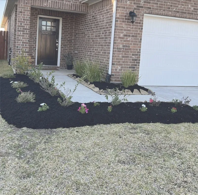 Reliable yard maintenance experts serving Katy, TX - Miguel Lawn Service