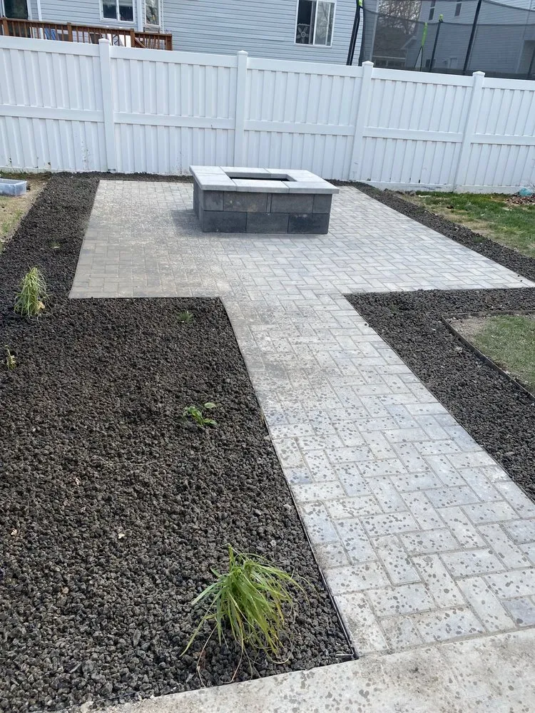 Custom landscaping services for beautiful yards in Riverton, UT by Miguel’s Home Care