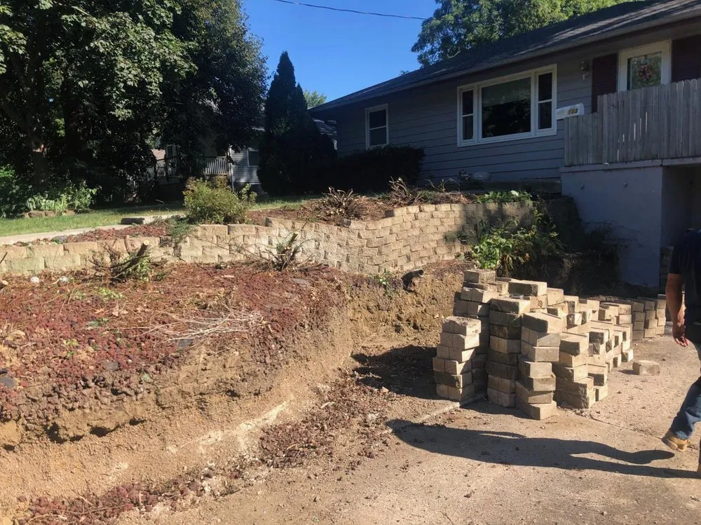 Affordable landscape design for residential properties across Des Moines, IA - Miguel's Landscape