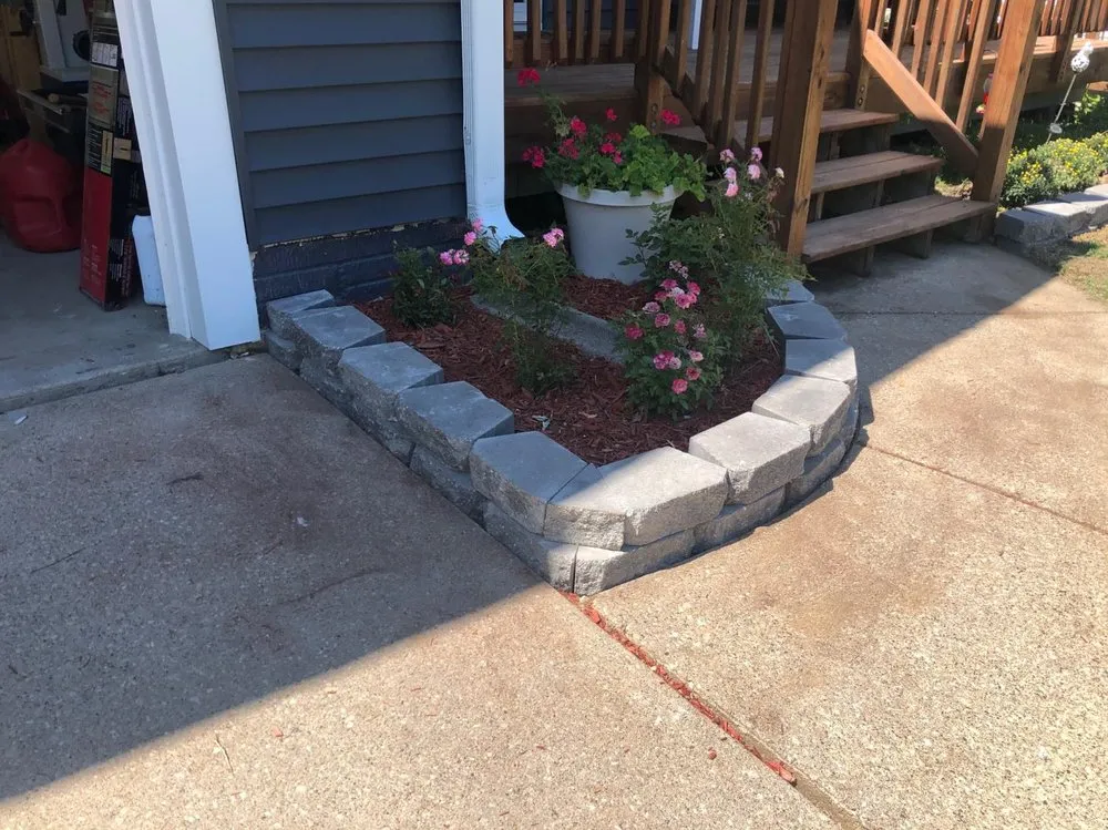 Local lawn mowing service in Des Moines, IA by Miguel's Landscape