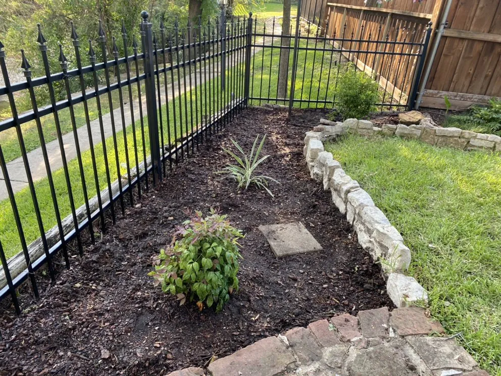 Custom lawn mowing service in Garland, TX - Miguels lawn care & landscape