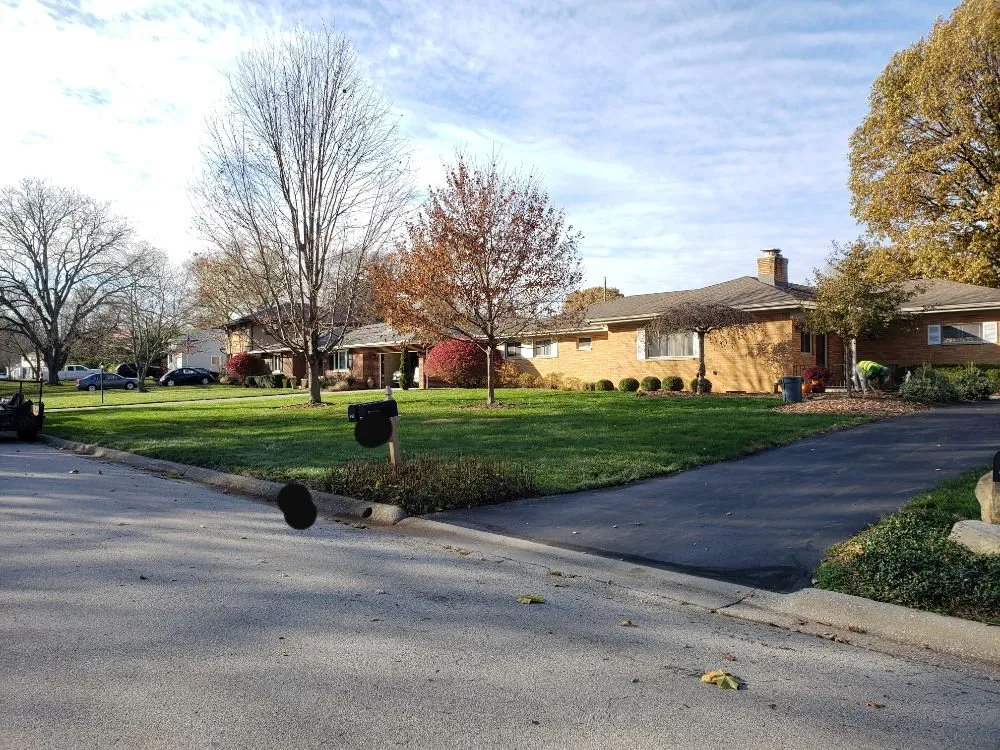 Local yard maintenance experts serving Columbus, OH - Miguel’s Lawn Service