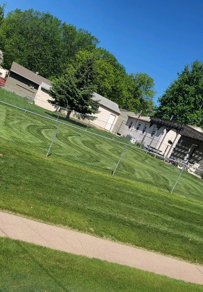 Top-rated lawn care service experts serving Sioux Falls, SD - Miguel’s Property Maintenance