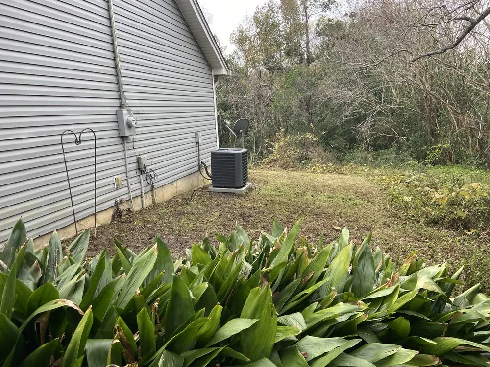 Local outdoor landscaping near you across Monticello, FL - Miguel's Zero Turn Lawn Service
