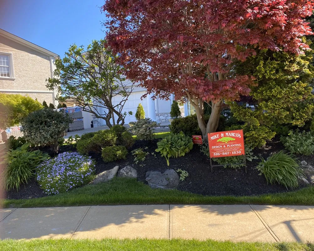 Affordable garden landscaping in Wantagh, NY by Mike & Marcos Landscaping