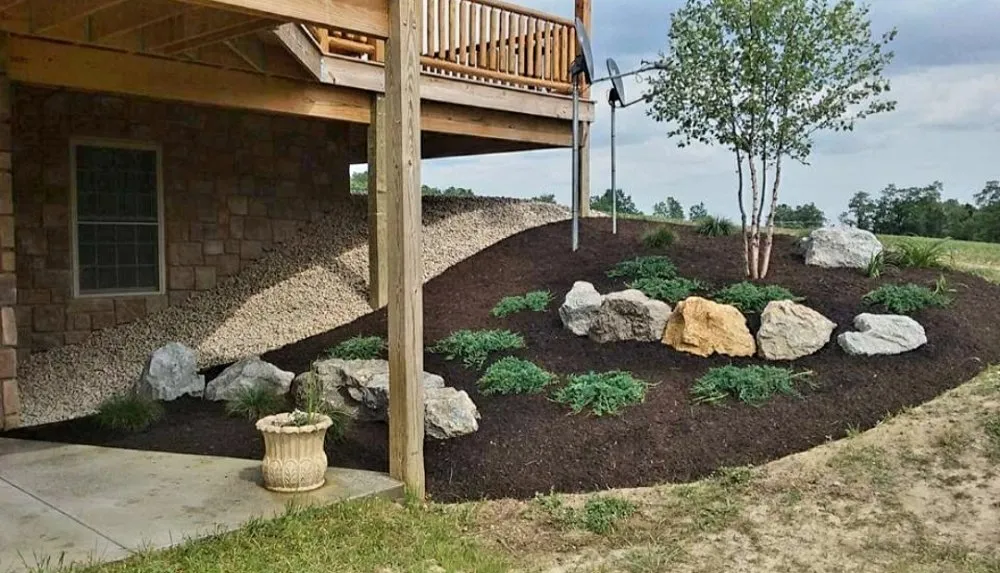 Affordable garden landscaping experts serving Lancaster, OH - Mike Couch