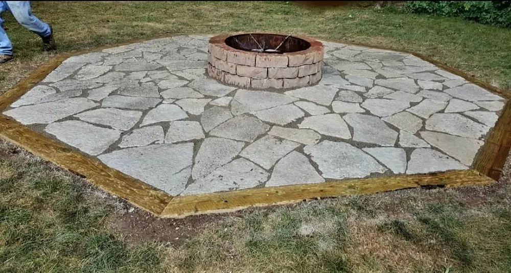 Professional lawn care service for homes in Lancaster, OH by Mike Couch