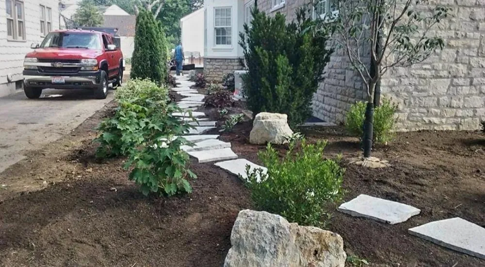 Trusted lawn care service in Lancaster, OH by Mike Couch