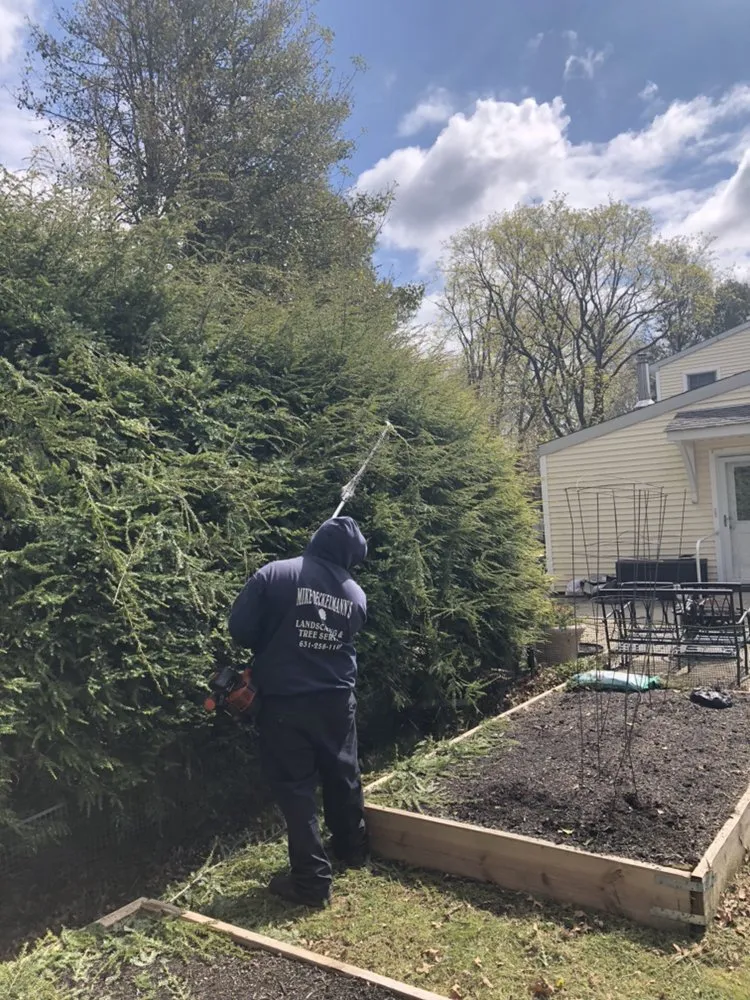 Affordable lawn mowing service experts serving Huntington Station, NY - Mike Deckelmann's Landscaping