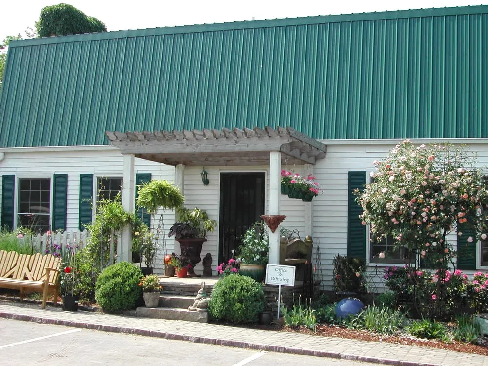 Top-rated yard maintenance experts serving Thompsons Station, TN - Mike Hayes & Associates