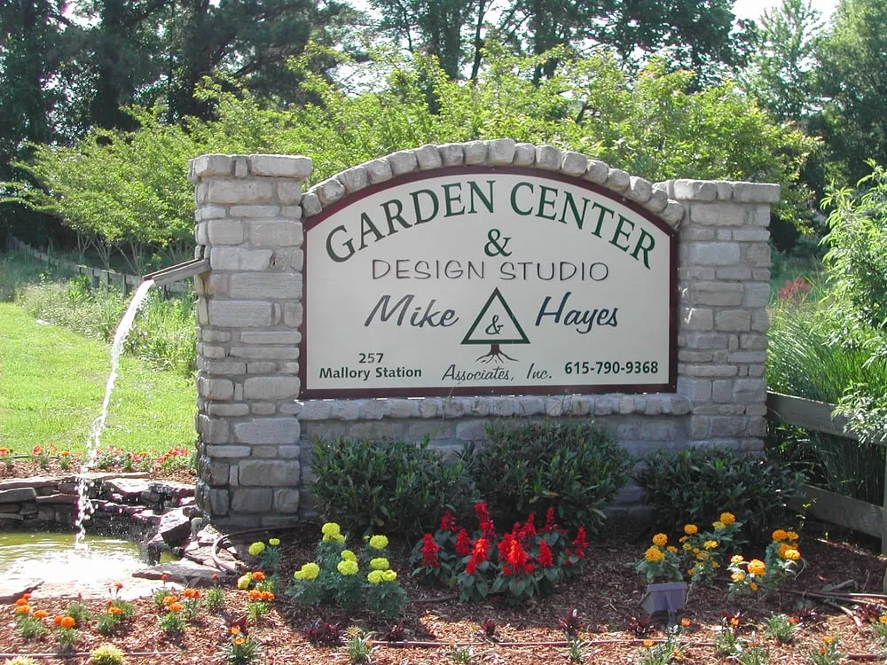 Expert yard maintenance in Thompsons Station, TN - Mike Hayes & Associates